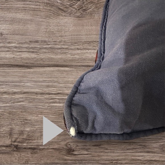 Travis Spencer Christmas Pillow Tapestry Teddy Bears..15” Length x 12” Height. - Picture 7 of 8